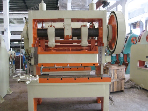 Steel plate welding punching machine