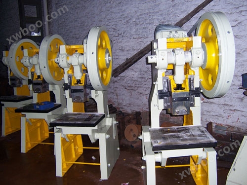 Serratura per perforazione