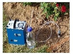 Soil solution sampler