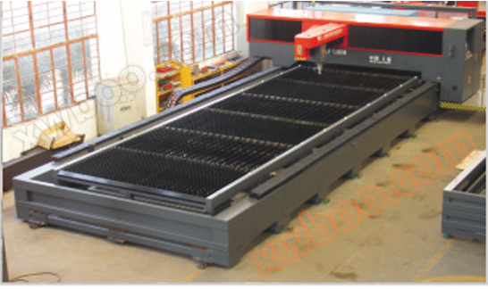 화염 원료 공급기